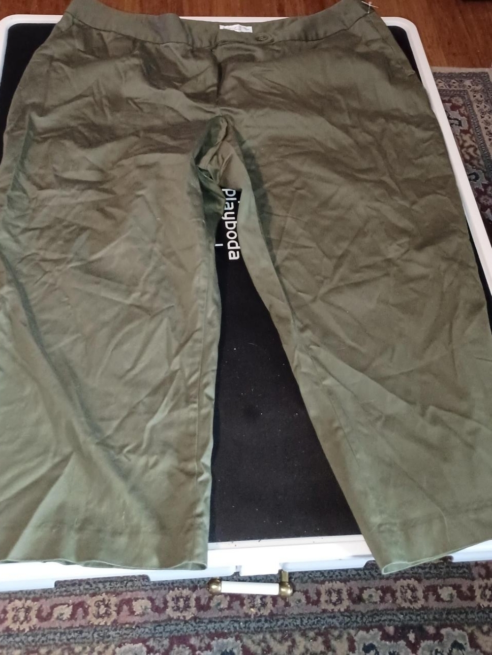 Worthington Olive Green Cropped Casual Pants